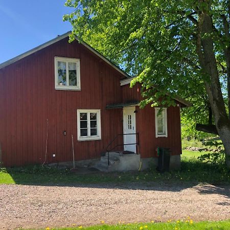 Mysig Lantlig Stuga, Nycklaroer Korsberga Eksteriør bilde